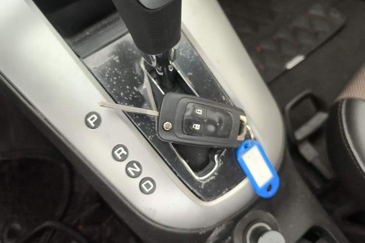 Used Chevrolet Cruze 2015 Hatchback 1.6L Automatic Comfort Edition