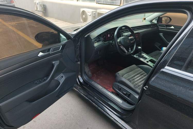 Used Volkswagen Magotan 2020 330TSI DSG Luxury Edition Driver Seat