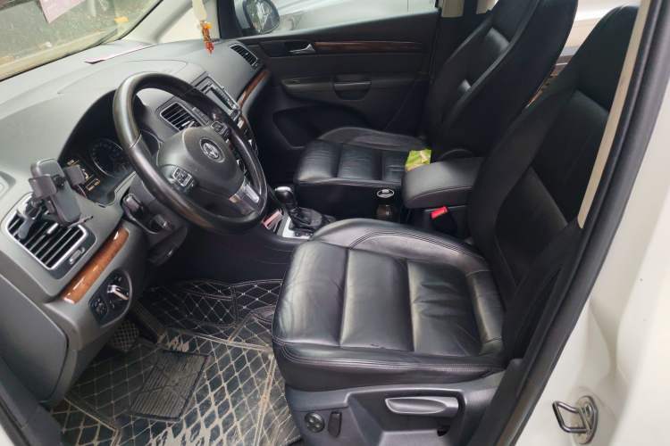 Used Volkswagen Sharan 2013 1.8TSI Comfort Model Euro IV
