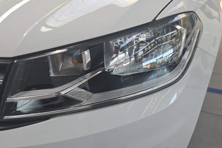 Used Volkswagen Santana 2021 1.5L Manual Fashion Edition Left Front Headlight