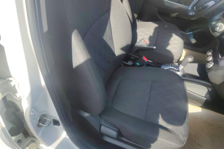 Used Kia K2 2015 Sedan 1.4L Automatic GLS