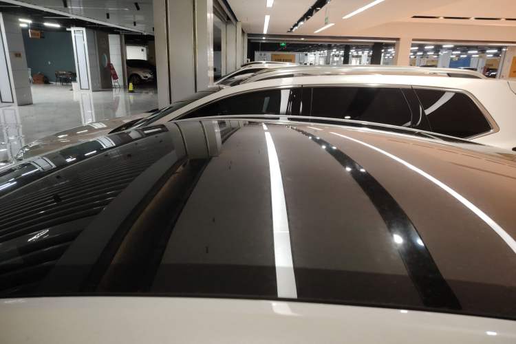 Used Tesla Model Y 2025 Rear-Wheel-Drive Version