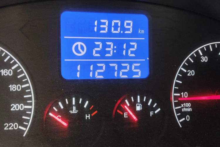 Used Chery Tiggo 3 2014 Magic Edition 1.6L Manual Fashion Version Odometer Close Up