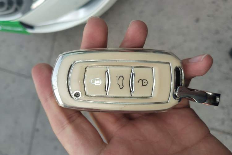 Used Geely Auto Emgrand GT 2015 2.4L Comfort Model
