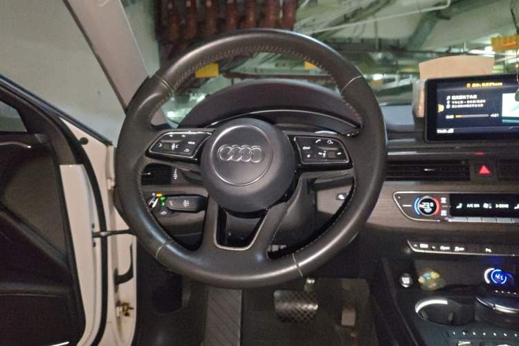 Used Audi A4L 2017 40 TFSI Style Edition