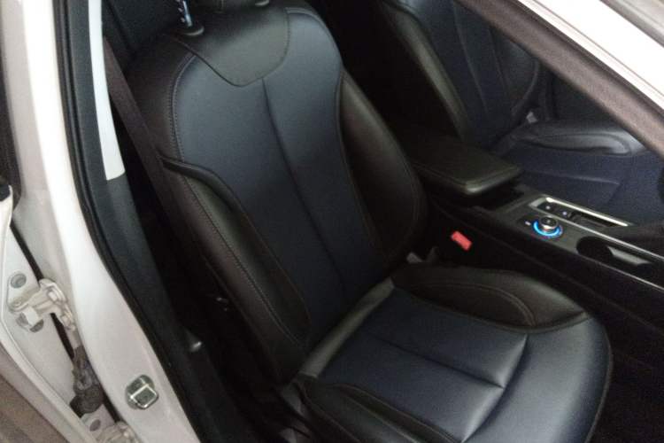 Used Buick Velite 6 2022 Connected & Shared PLUS