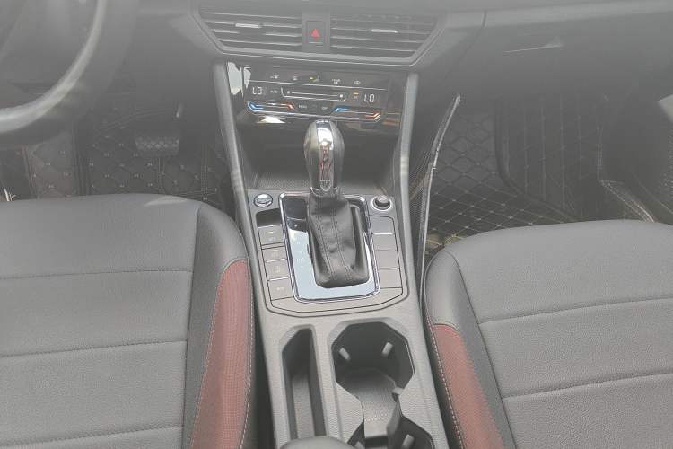 Used Volkswagen Bora 2020 Revised Version 280TSI DSG Elite Edition Gear Lever