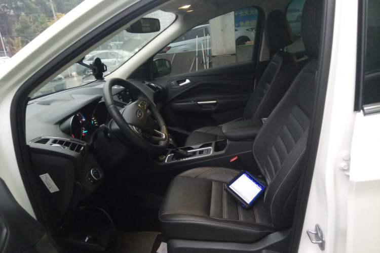 Used Ford Kuga 2018 EcoBoost 180 Two-Wheel-Drive Luxury Wing Edition
