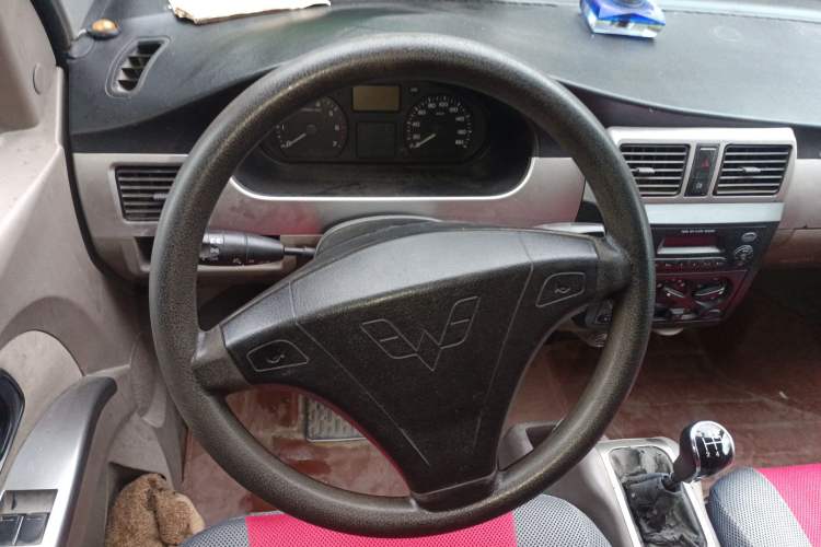 Used Wuling Rongguang 2011 1.2L Comfort Model Steering Wheel
