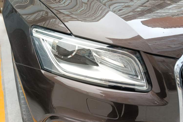 Used Audi Q5 2018 Collector's Edition 40 TFSI Ambition Model