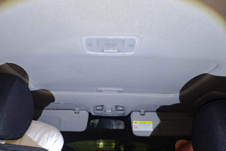 Used Hyundai Elantra (6th Generation / Lingdong) 2016 1.6L Automatic ZhiXuan – Elite Version Headliner