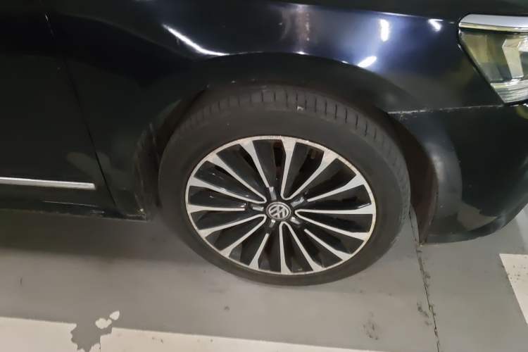 Used Volkswagen Passat 2017 330TSI DSG Luxury Edition
