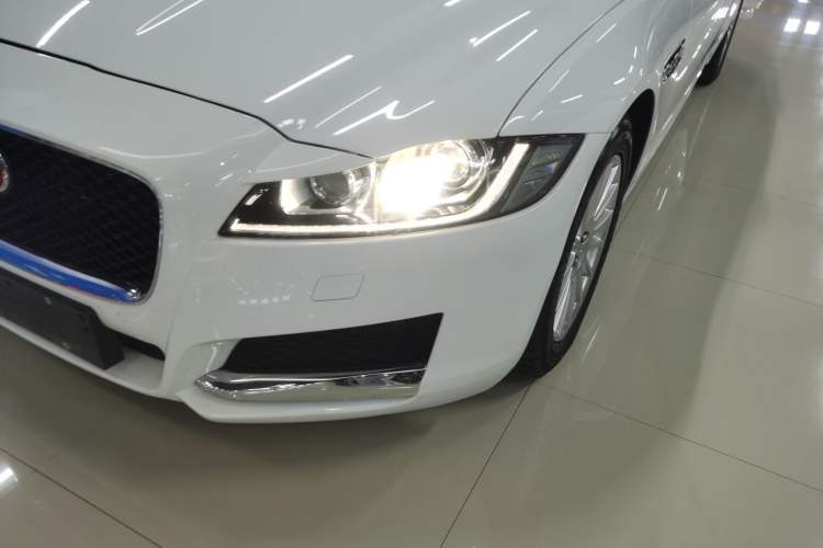 Used Jaguar XFL 2018 XFL 2.0T 200PS Luxury Edition
