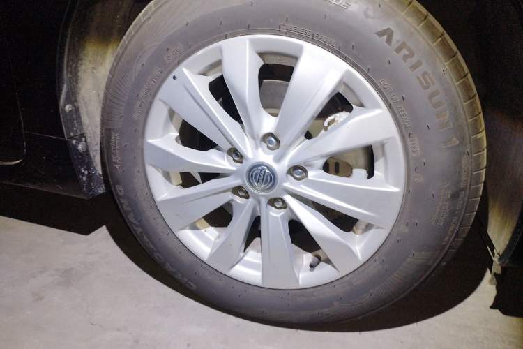 Used Nissan Teana 2016 Revised Version 2.0L XL Comfort Edition Right Front Wheel Hub