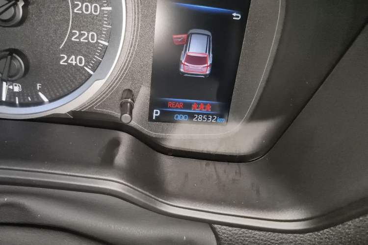 Used Toyota FRONTLANDER 2022 2.0L CVT Leading Edition Odometer Close Up