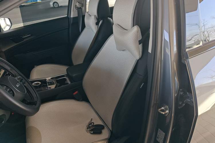 Used Kia Sportage (Chinese Domestic Model) 2023 2.0T Two-Wheel-Drive Prestige Edition
