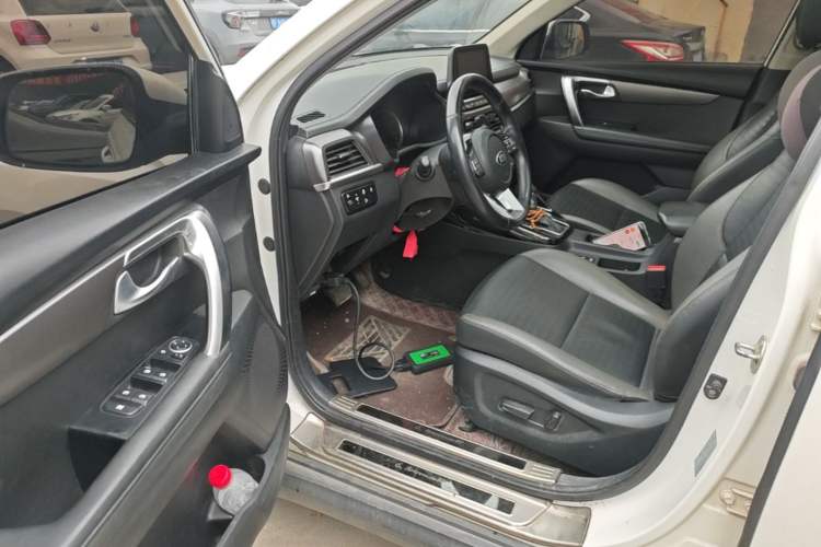 Used Kia Sportage R 2018 2.0L Automatic Smart Luxury Version China V Standard Driver Seat