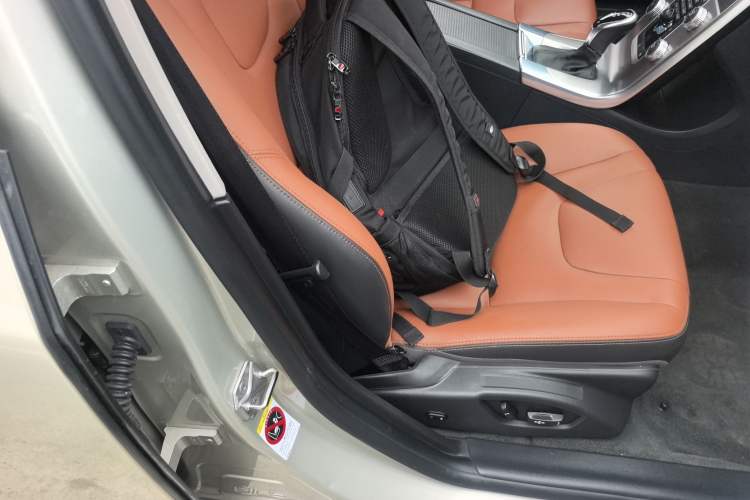 Used Volvo S60 2018 S60L T3 Smart Progress Edition Right Front Seat