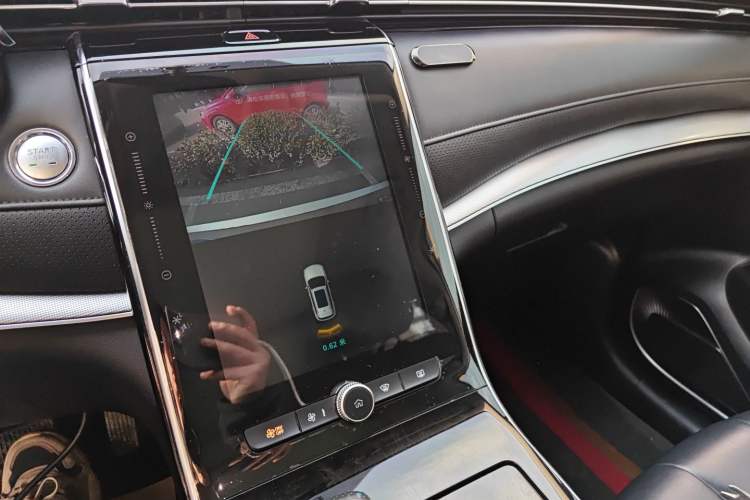 Used Roewe RX5 MAX 2019 300TGI Automatic 4G Connect Luxury Edition
