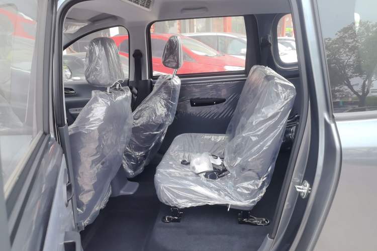 Used Wuling Hongguang New Energy 2024 All-Electric Model 300KM Standard Version