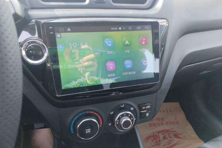 Used Kia K2 2012 Sedan 1.4L MT GLS Commemorative Edition
