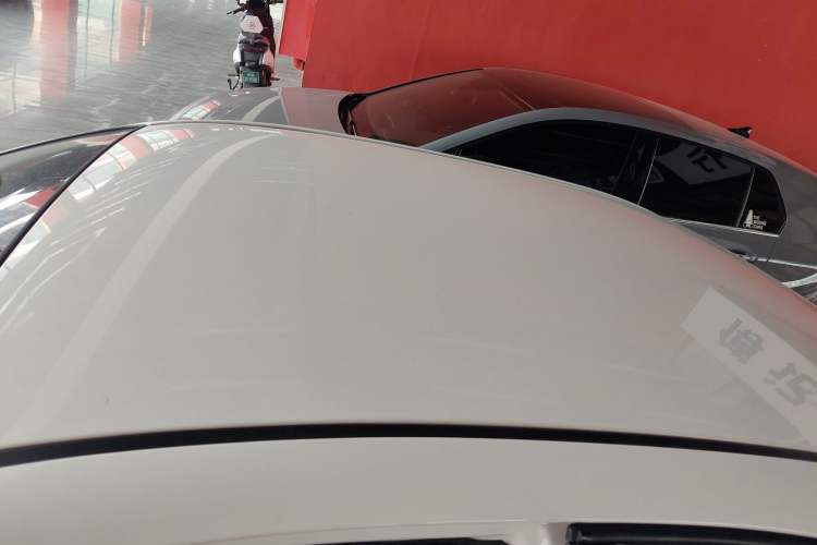 Used Buick Excelle 2013 1.5L Automatic Classic Model Roof