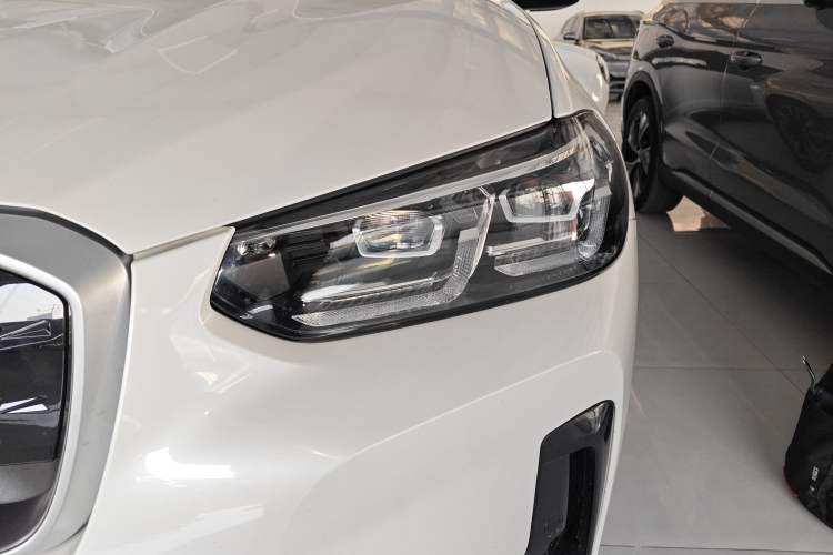 Used BMW iX3 2024 Leading Model
