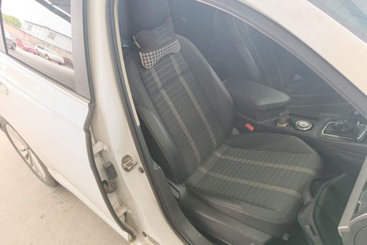 Used Volkswagen Lavida 2022 1.5L Automatic Vision Edition
