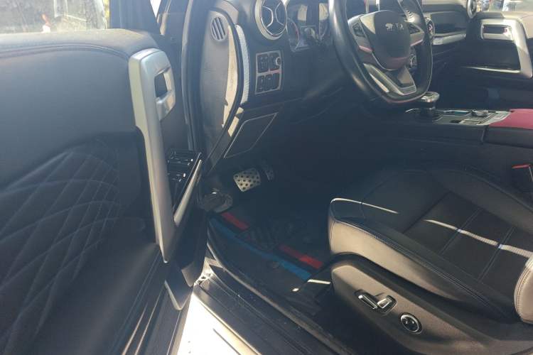 Used BAIC Off-Road BJ40 2023 2.0D Automatic Four-Wheel Drive Blade Hero Edition Adventurer Type