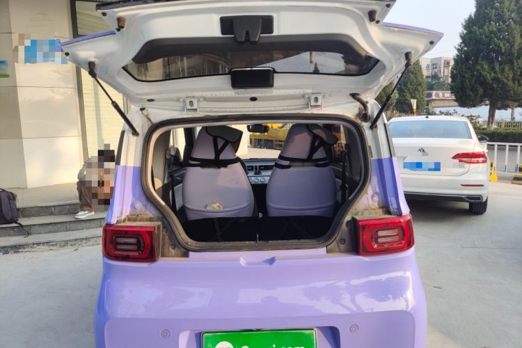 Used Wuling Hongguang MINIEV 2021 Macaron Sandwich Model 120 km Lithium NMC
