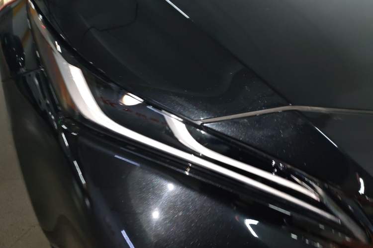 Used Toyota Venza 2022 2.0L CVT Two-Wheel Drive Prestige Edition Right Front Headlight