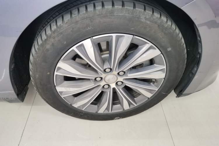 Used Hongqi E-QM5 2023 560km PLUS Exterior 7