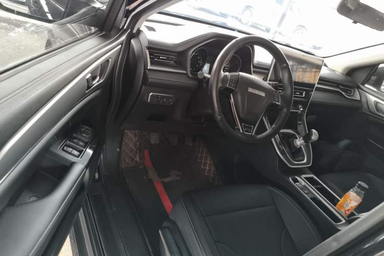 Used Haval M6 2021 PLUS 1.5T Manual Luxury Smart Connectivity Model
