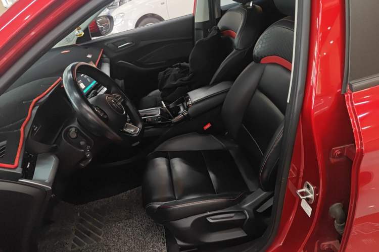 Used MG 5 2021 180 DVVT CVT Youth Luxury Edition
