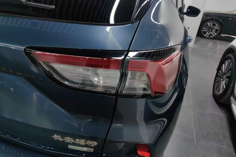 Used Ford Escape 2020 EcoBoost 245 Four-Wheel Drive ST-LINE Deluxe Edition