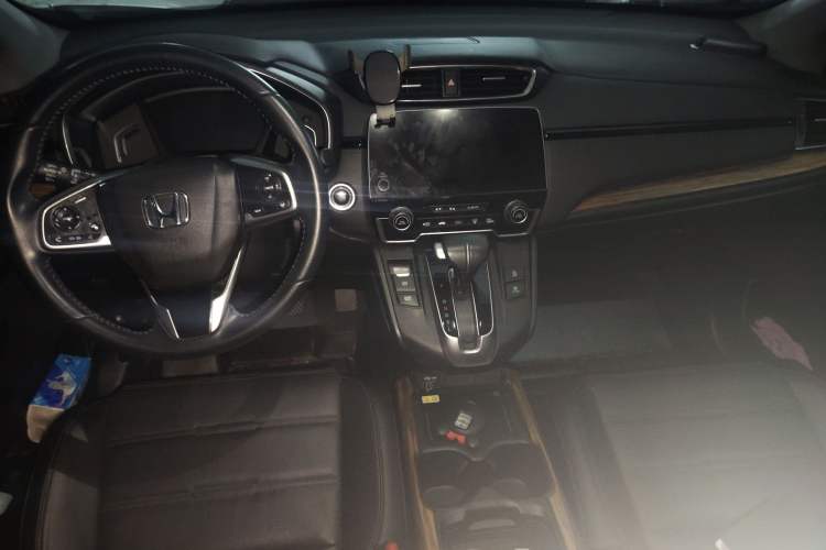 Used Honda CR-V 2021 240TURBO CVT 2WD Fashion Edition Center Console