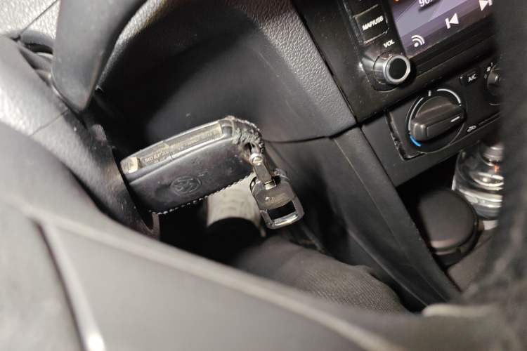 Used Volkswagen Santana 2013 1.6L Automatic Comfort Edition Vehicle Key