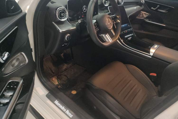 Used Mercedes-Benz C-Class 2023 Restyled C 260 L Night Edition Sports Version Driver Seat