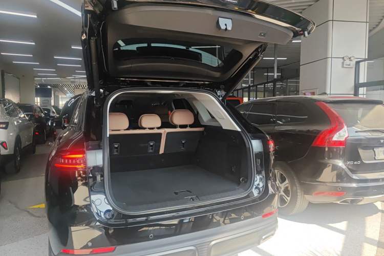 Used Chery Tiggo 8 L 2024 2.0T Two-Wheel Drive Prestige Version 5 Seats