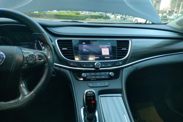 Used Buick LaCrosse 2021 652T Luxury Model Audio And AC Panel