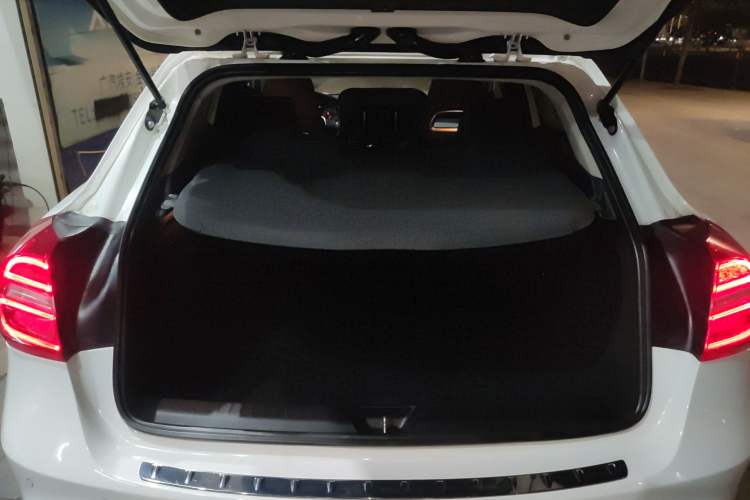 Used Mercedes-Benz GLA 2015 GLA 220 4MATIC Fashion Model
