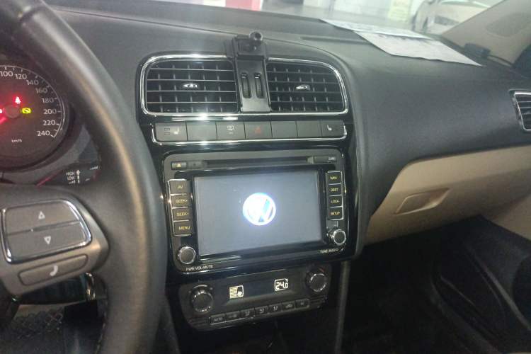 Used Volkswagen Polo 2013 1.6L Automatic Luxury Edition