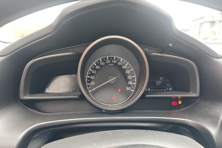 Used Mazda Mazda 3 Axela 2017 Hatchback 1.5L Automatic Comfort Model Emission Standard China V