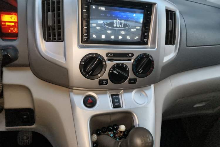 Used Nissan NV200 2014 1.6L Manual Luxury Model China IV Standard Audio And AC Panel