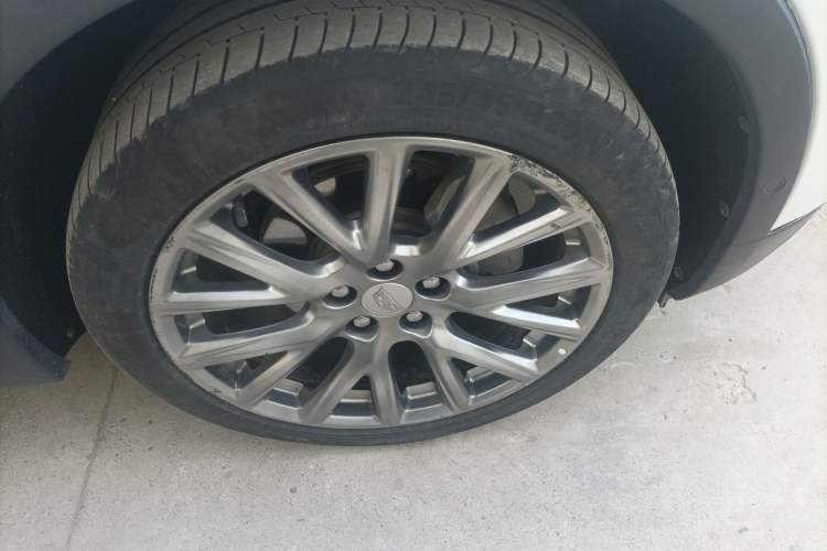 Used Cadillac XT4 2022 28T Four-Wheel Drive Platinum Edition
