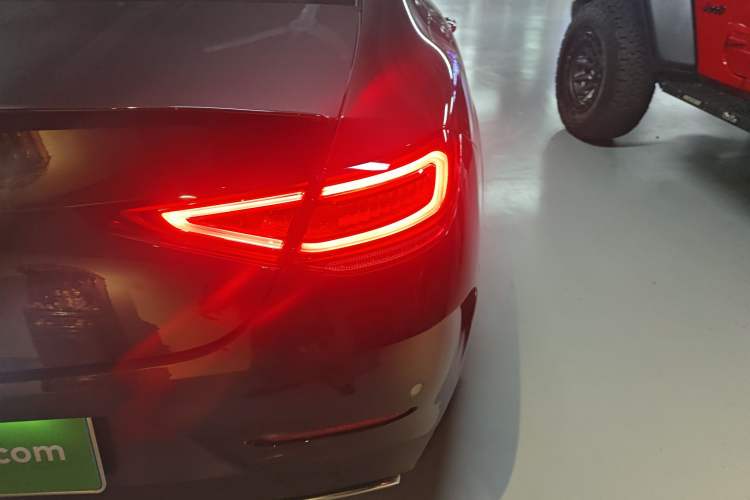 Used Mercedes-Benz CLS 2023 Facelifted CLS 300 Luxury Model