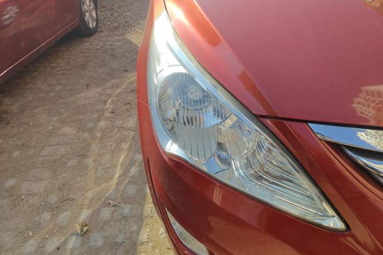 Used Hyundai Verna (older generation) 2010 Sedan 1.4L Automatic Comfort Model GS
