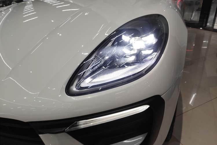 Used Porsche Macan 2024 Macan 2.0T
