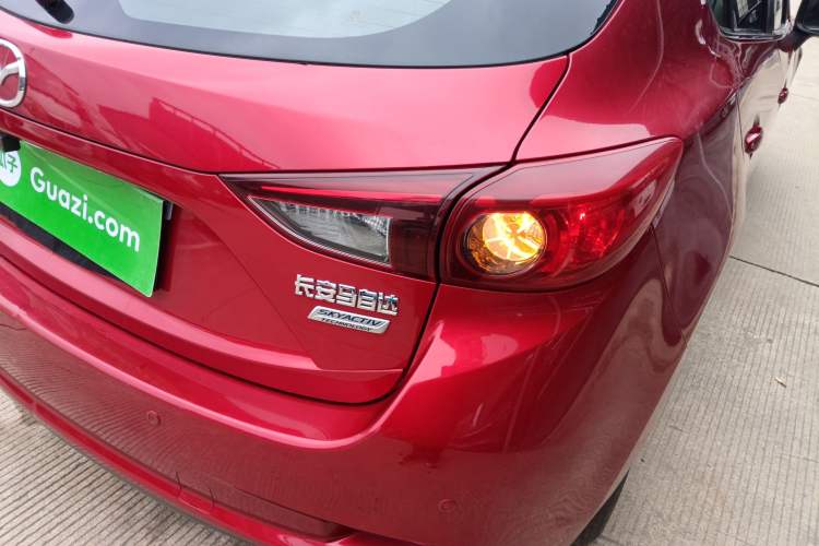Used Mazda Mazda 3 Axela 2017 Hatchback 1.5L Automatic Comfort Model Emission Standard China V

