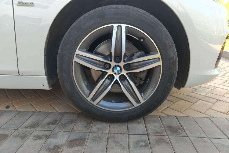 Used BMW 2 Series Active Tourer 2016 218i Sports Design Package Right Front Wheel Hub